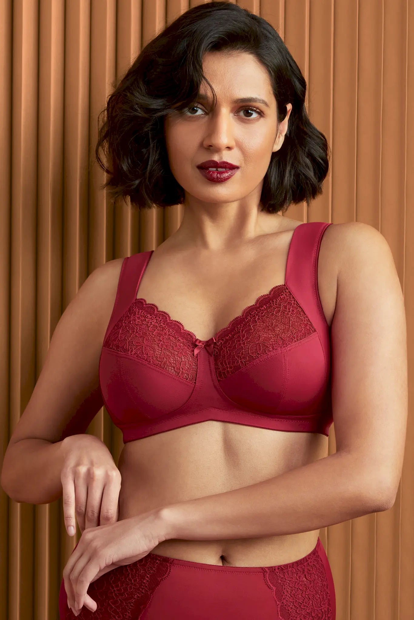 Entlastungs-BH Dessous-Serie HAVANNA von der Marke Anita, Farbe: dark red, Vorderansicht