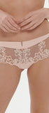 Shorty aus der Dessous-Serie SAGA von der Marke Simone Perele, Farbe: pink nude, Vorderansicht