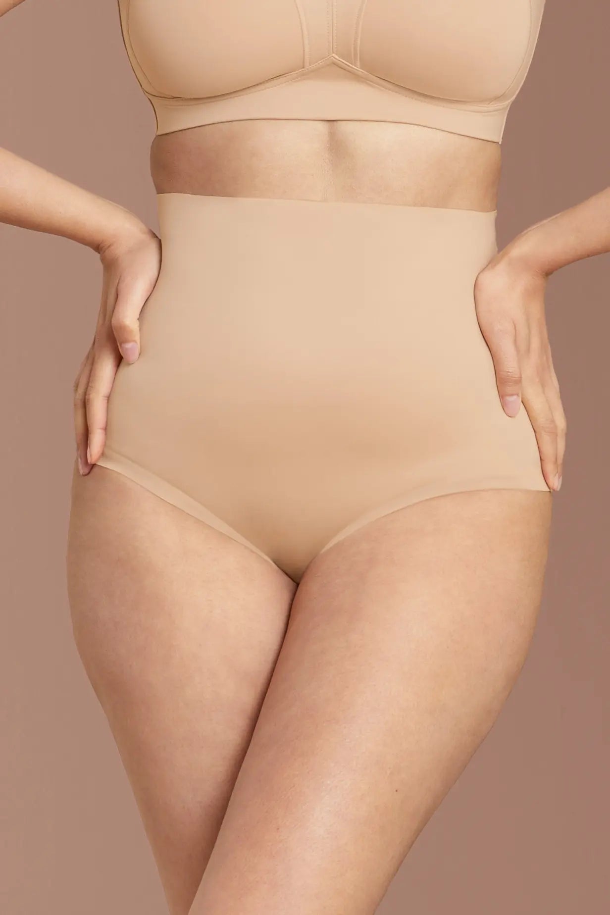 Miederslip aus der Shapewear-Serie BEAUTY SHAPER von von der Marke Anita, Farbe: deep sand, Vorderansicht