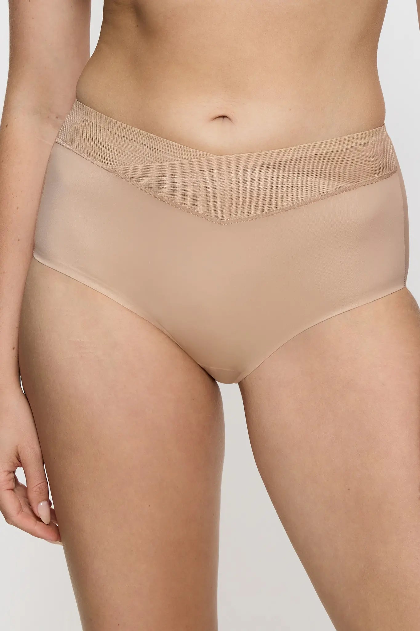 Maxi Slip aus der Shapewear-Serie TRUE SHAPE SENSATION von der Marke Triumph, Farbe: smooth skin, Vorderansicht