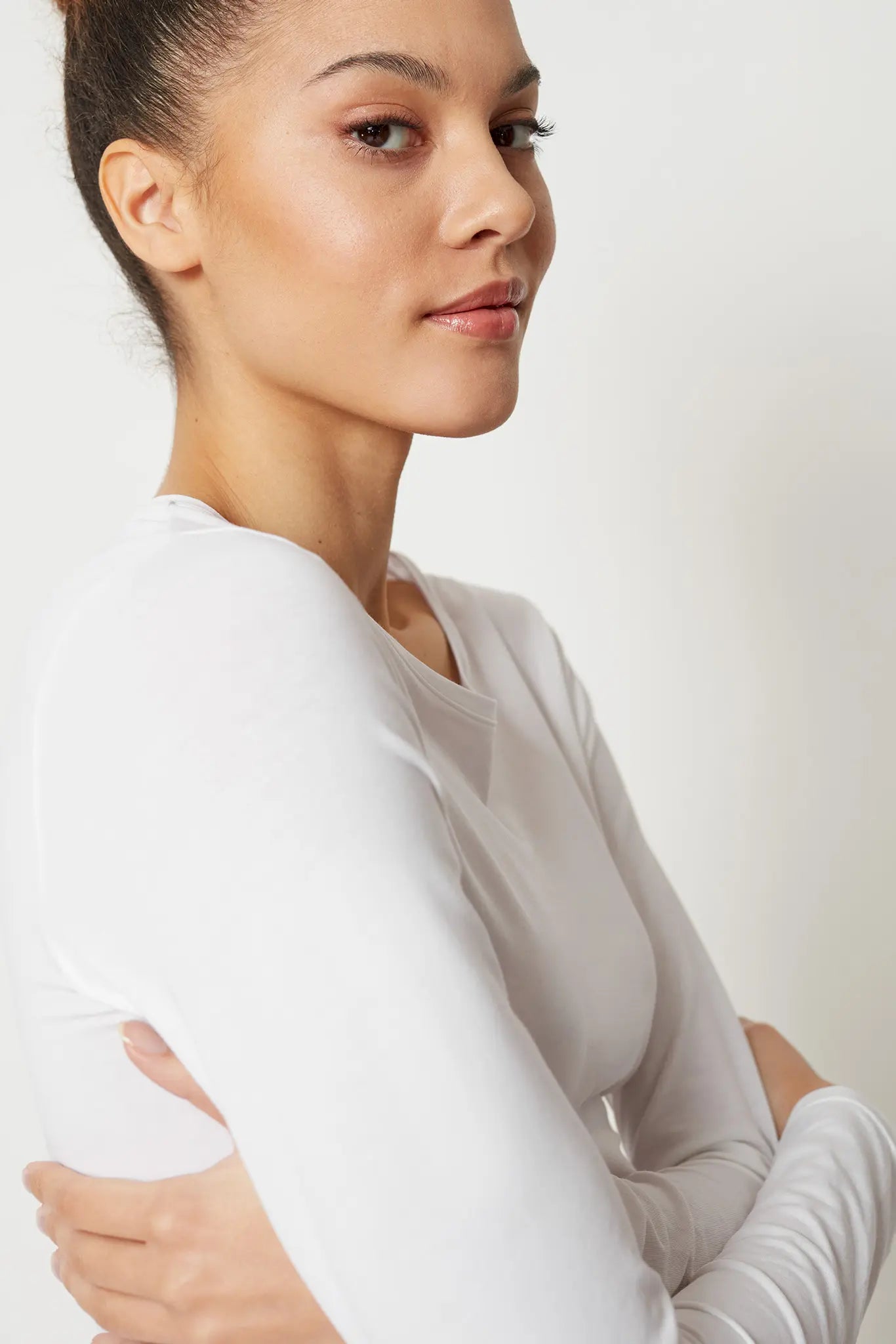 Langarmshirt aus der Damenunterwäsche-Serie COTTON ESSENTIALS von der Marke Skiny, Farbe: white, Detailansicht