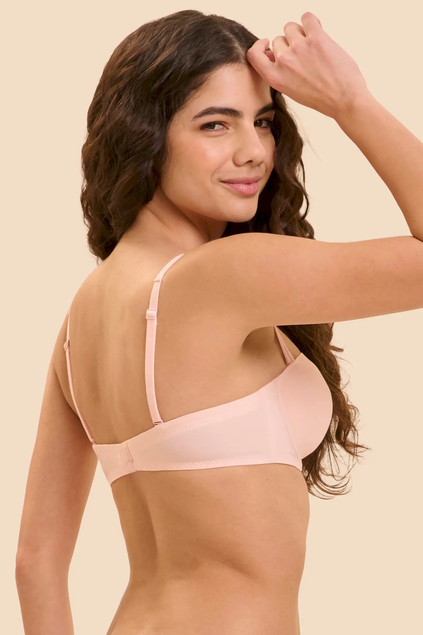 Trägerloser BH aus der Dessous-Serie DÉLICE von der Marke Simone Perele, Farbe: puder, Rückansicht mit Träger