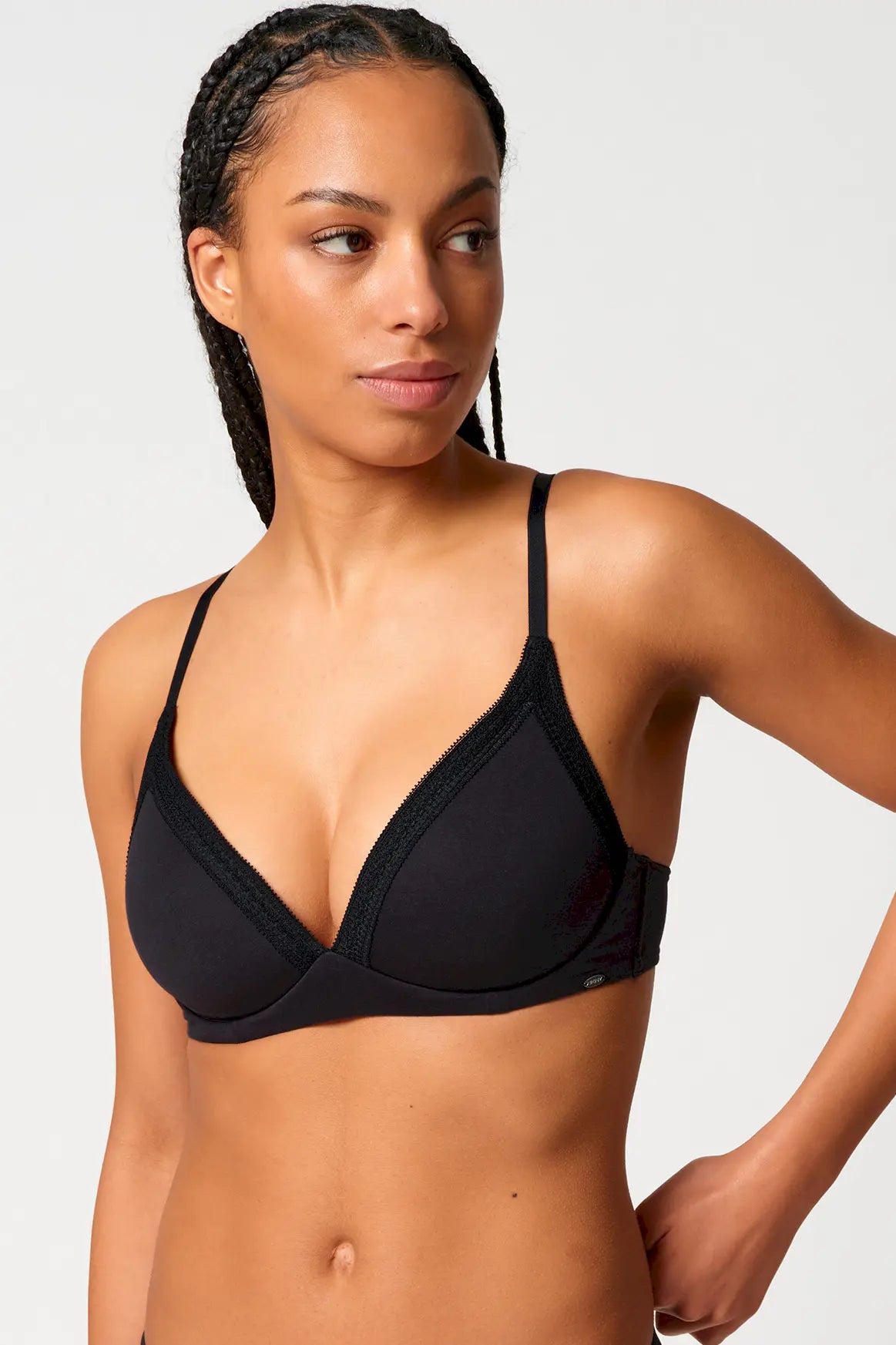 Triangel BH gepaddet aus der Frauenunterwäsche-Serie NATURAL BEAUTY von der Marke Skiny, Farbe: black, Vorderansicht