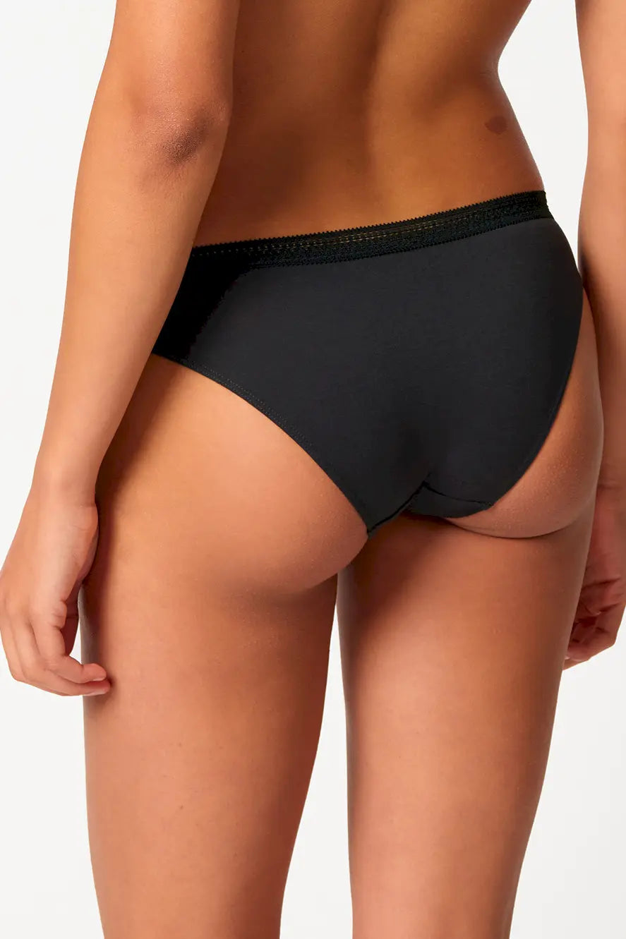 Rio Slip aus der Frauenunterwäsche-Serie NATURAL BEAUTY von der Marke Skiny, Farbe: black, Rückansicht