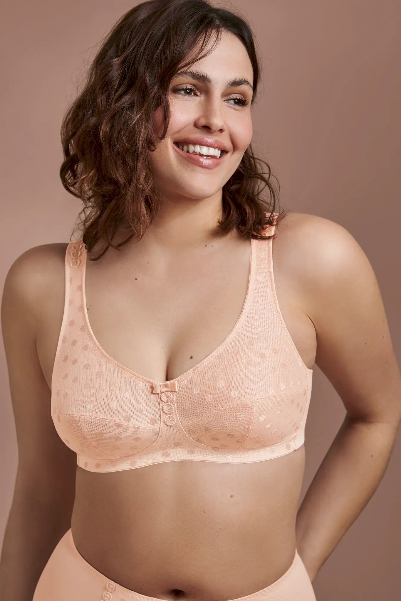 Komfort BH aus der Frauenunterwäsche-Serie AIRITA von der Marke Anita, Farbe: light powder, Vorderansicht