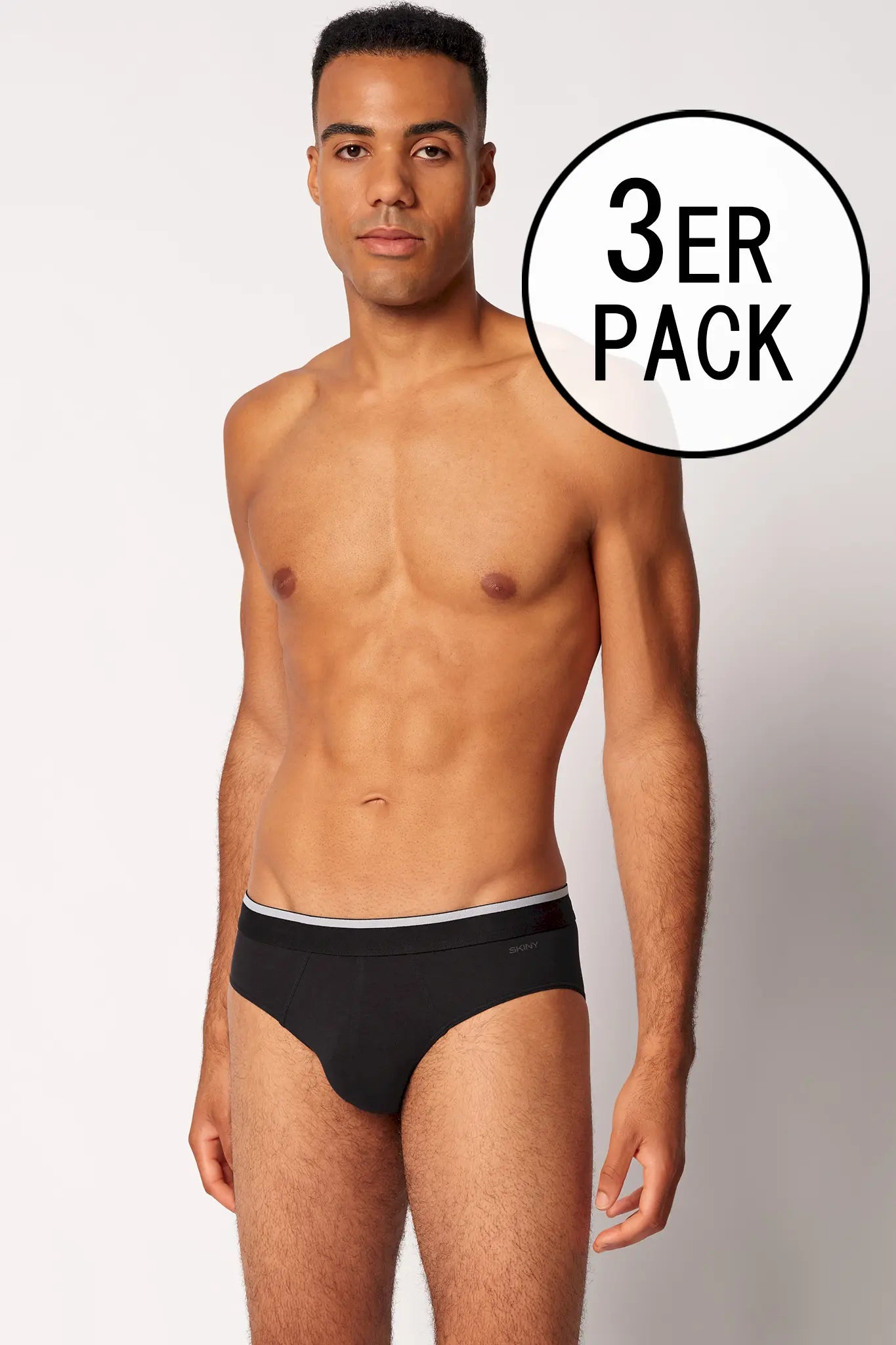 Brasil Slip im 3er Pack aus der Männerunterwäsche-Serie COTTON MULTIPACK von der Marke Skiny men, Farbe: black, Vorderansicht