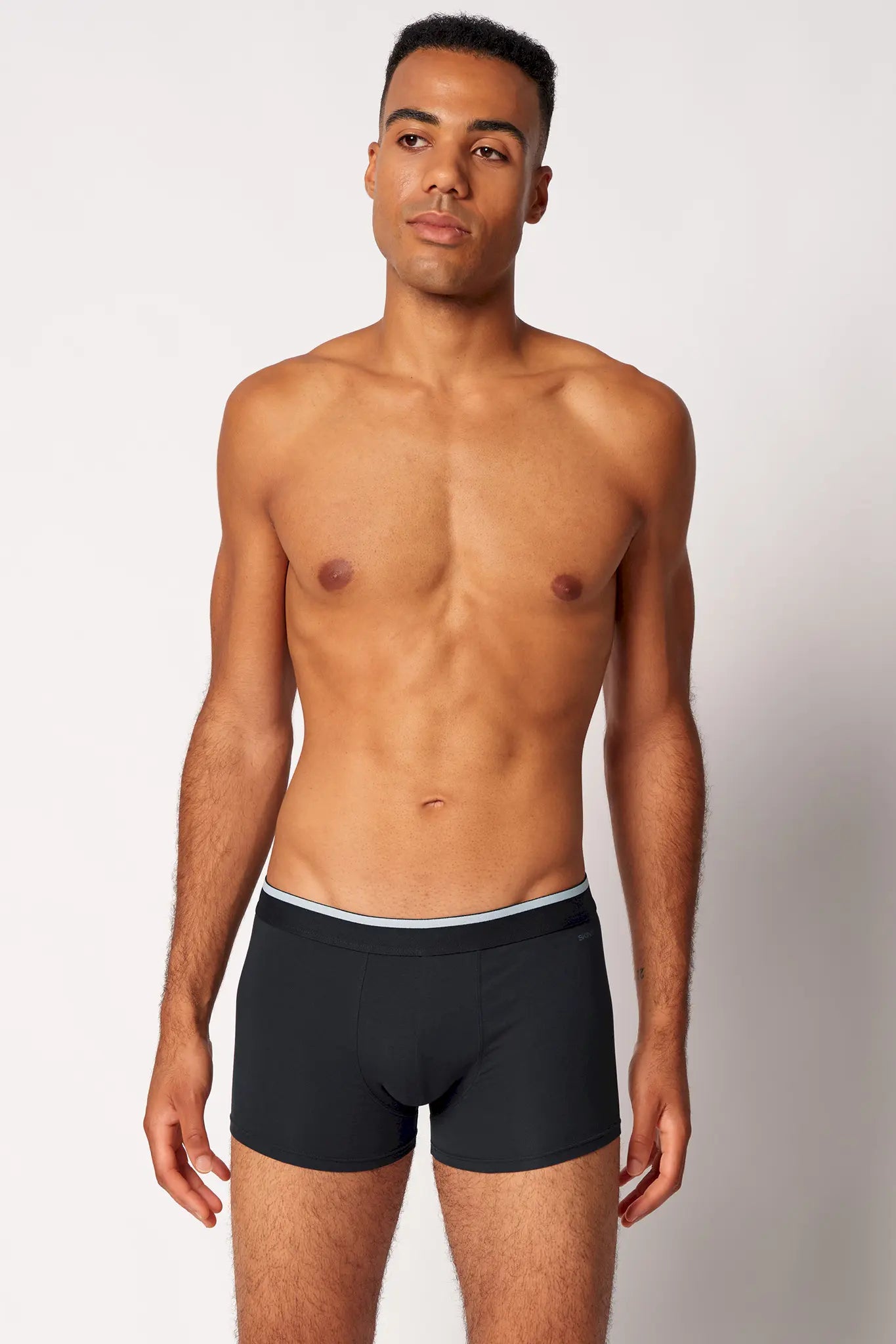 Pants im 3er Pack aus der Männerunterwäsche-Serie COTTON MULTIPACK von der Marke Skiny men, Farbe: oliveblueblack selection, Vorderansicht