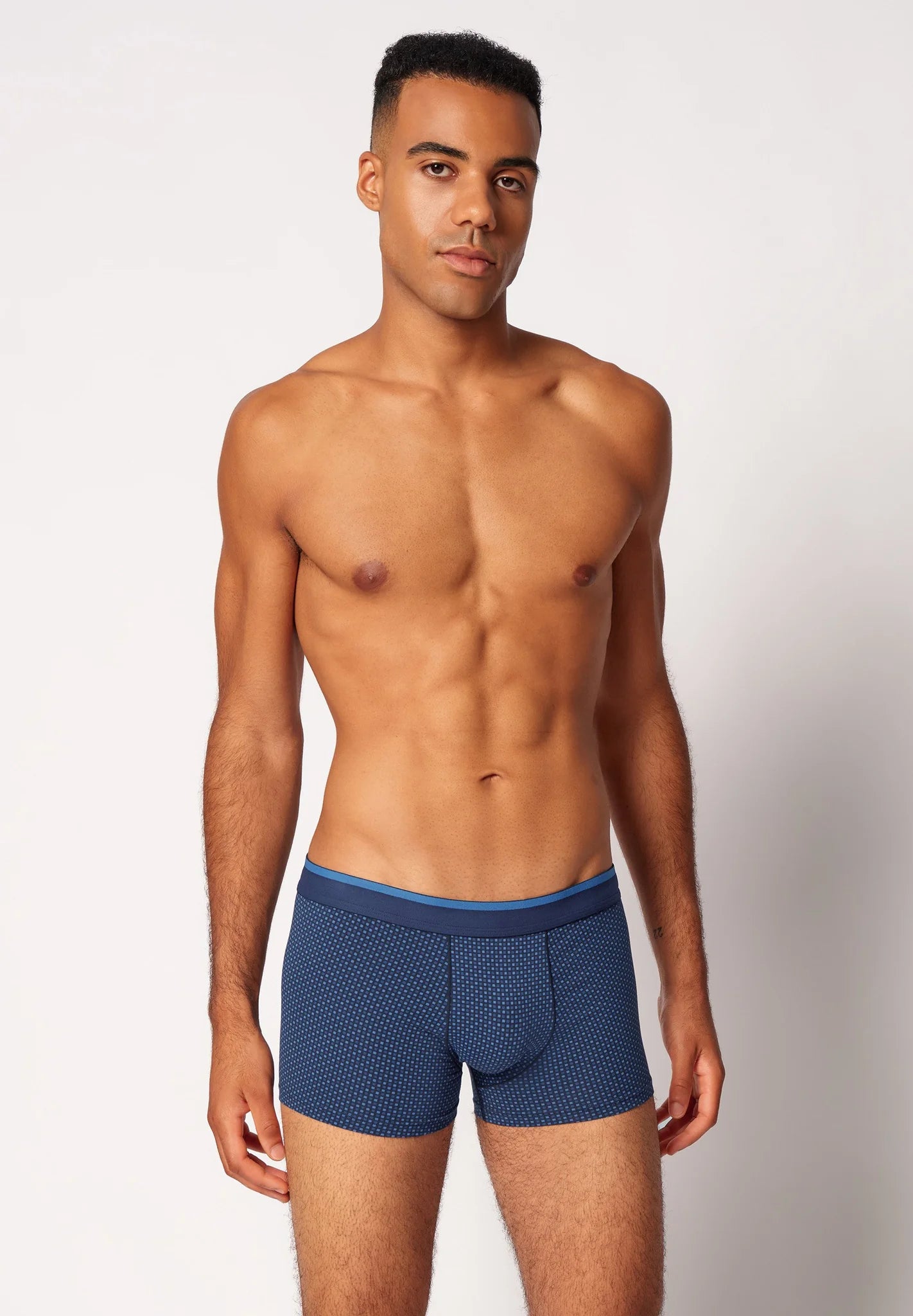 Pants im 3er Pack aus der Männerunterwäsche-Serie COTTON MULTIPACK von der Marke Skiny men, Farbe: blue multi selection, Vorderansicht