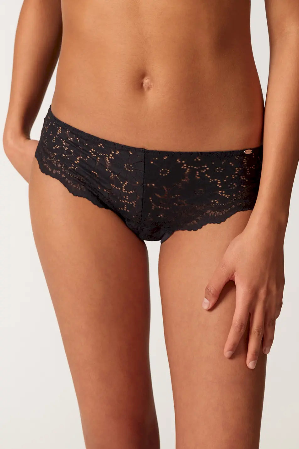 Periodenslip aus der Menstruationsunterwäsche-Serie MONTHLYSOLUTION von der Marke Skiny, Farbe: black, Vorderansicht