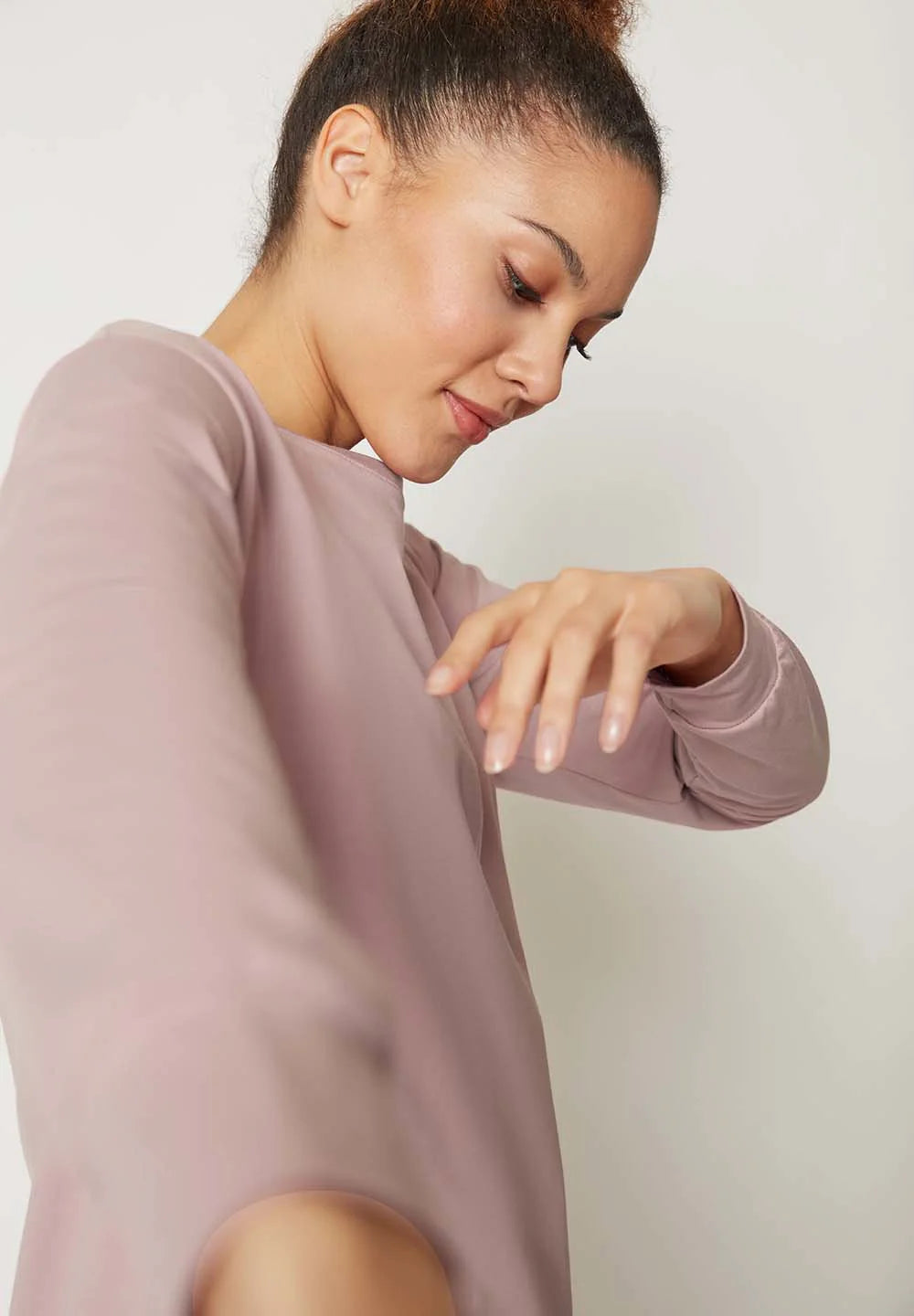 Langarmshirt aus der Nachtwäsche-Serie NIGHT IN MIX & MATCH von der Marke Skiny, Farbe: rose smoke, Detailansicht