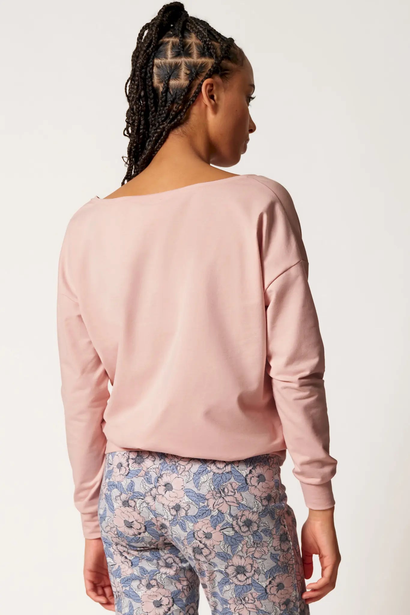 Langarm Shirt aus der Nachtwäsche-Serie NIGHT IN MIX & MATCH von der Marke Skiny, Farbe: rose smoke, Rückansicht