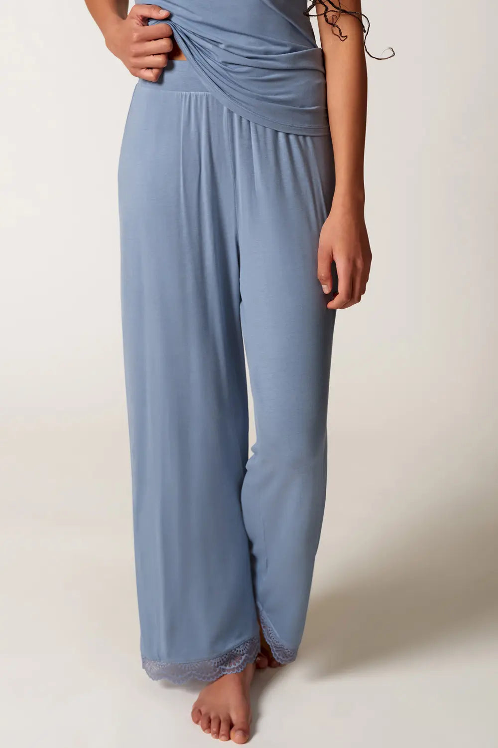 Lange Hose aus der Nachtwäsche-Serie NIGHT IN MIX & MATCH von der Marke Skiny, Farbe: faded denimblue, Vorderansicht