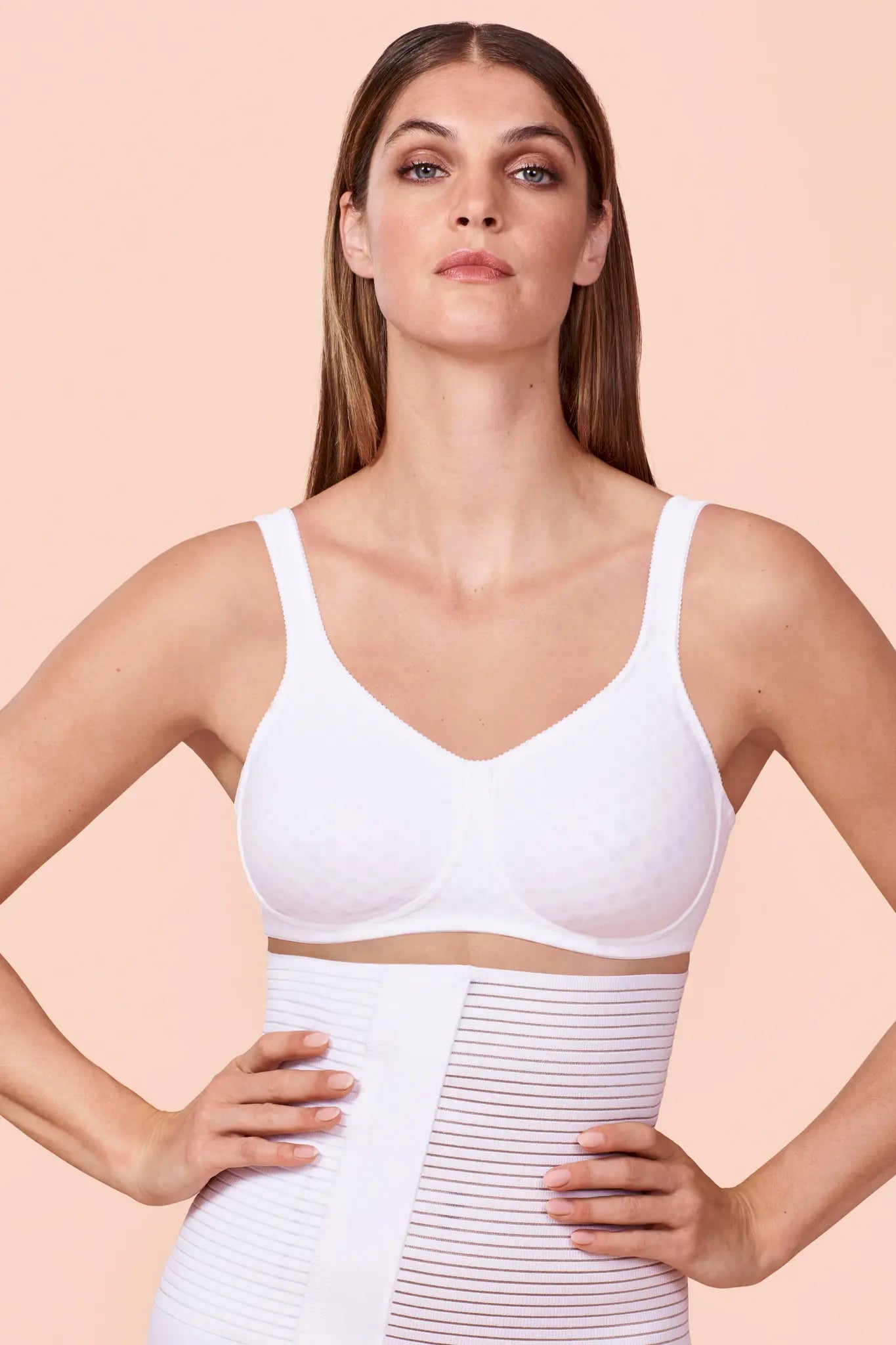 Prothesen-BH aus der Prothesenunterwäsche-Serie LISA von der Marke Anita, Farbe: weiss, Vorderansicht