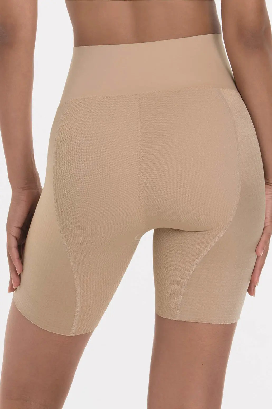 Miederhose aus der Shapewear-Serie BEAUTY SHAPER von der Marke Anita, Farbe: deep sand, Rückansicht