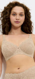 Bügel BH aus der Dessous-Serie AMOURETTE mit Spitze von der Marke Triumph, Farbe: skin, Vorderansicht