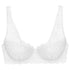 Gefütterter Halbschalen BH aus der Dessous-Serie AMOURETTE aus Spitze von der Marke Triumph, Farbe: white, Produktfoto