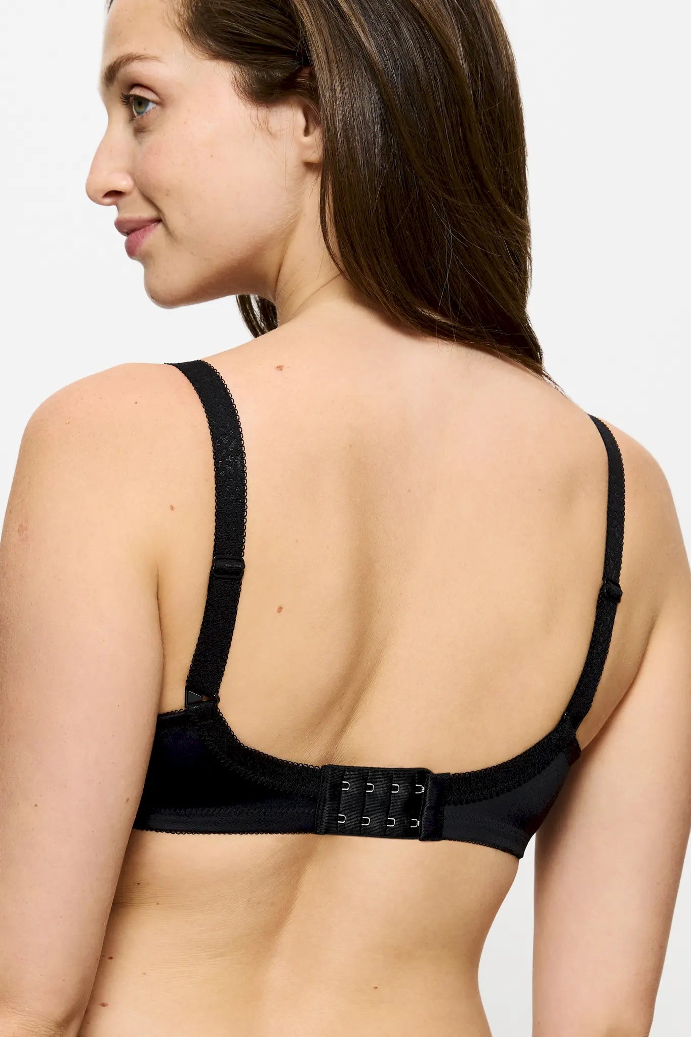 Minimizer BH  aus der Dessous-Serie aus Spitze AMOURETTE von der Marke Triumph, Farbe: black, Rückansicht