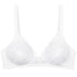 Schalen BH mit Spitze aus der Dessous-Serie AMOURETTE von der Marke Triumph, Farbe: white, Produktfoto