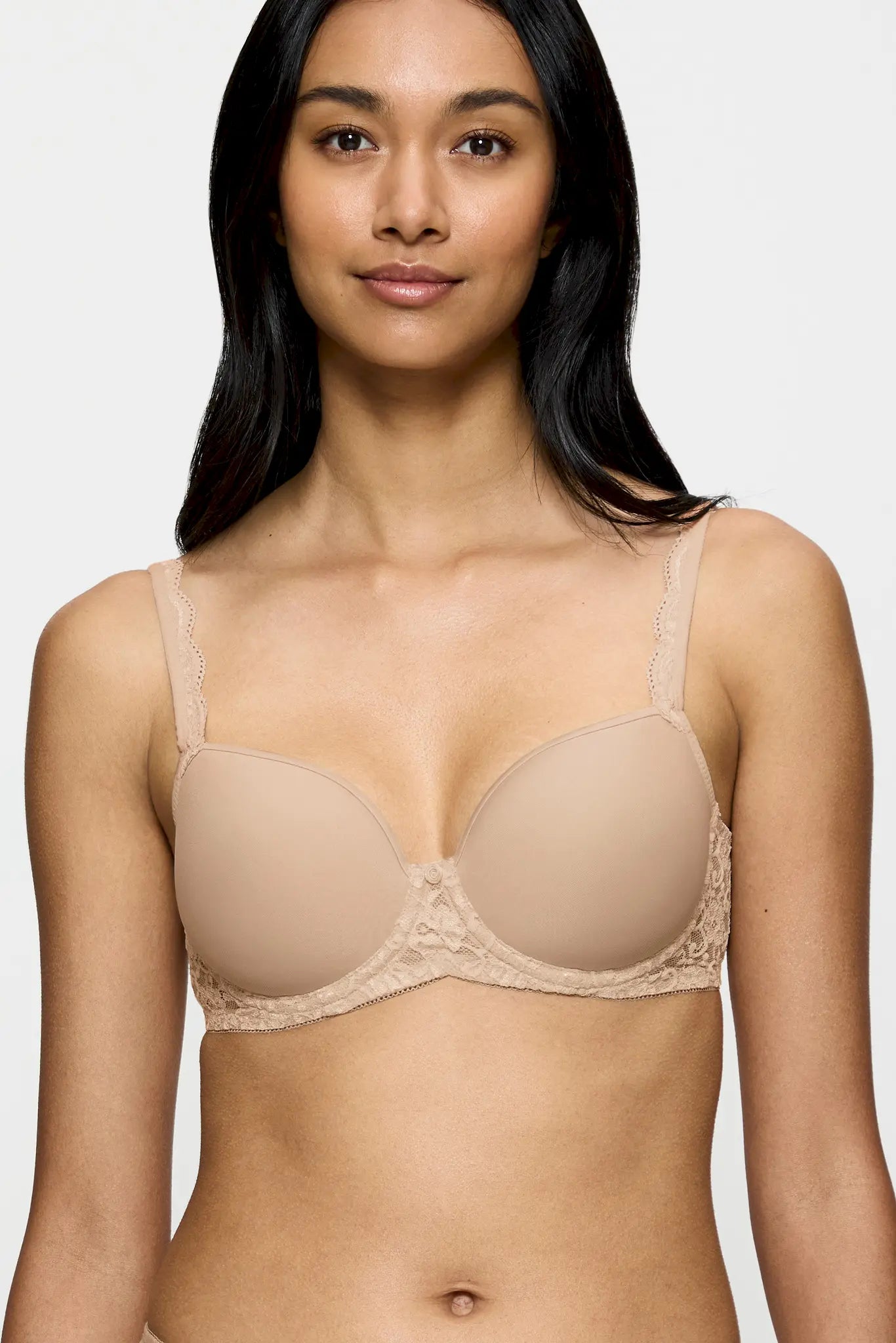 Gefütterter Bügel BH aus der Dessous-Serie aus Spitze AMOURETTE von der Marke Triumph, Farbe: skin, Vorderansicht