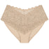 Maxi aus Spitze aus der Dessous-Serie AMOURETTE von der Marke Triumph, Farbe: skin, Produktfoto