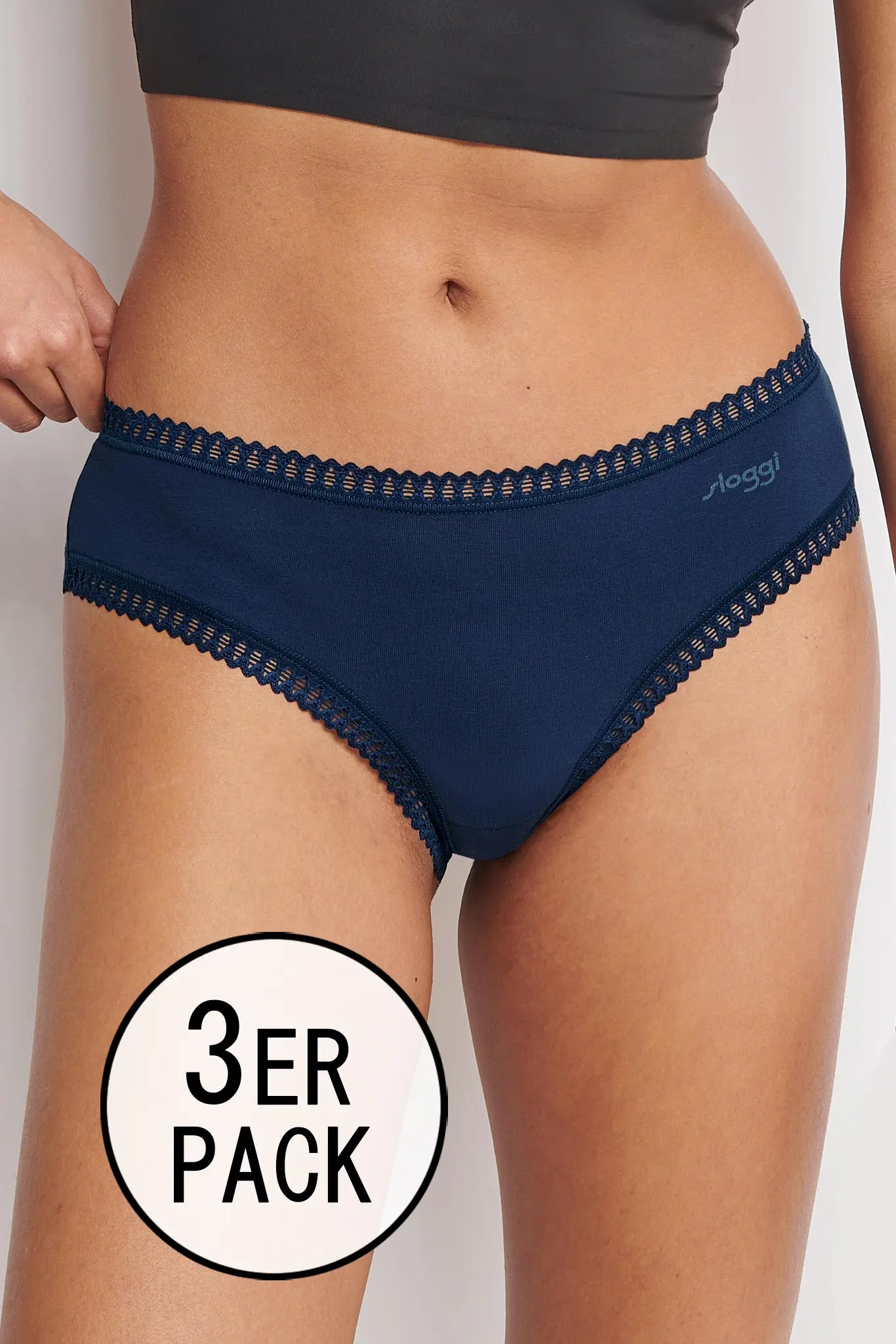 Hipster im 3er Pack aus der Unterwäsche-Serie GO CRUSH von der Marke Sloggi, Farbe: blue-dark Combination, Vorderansicht