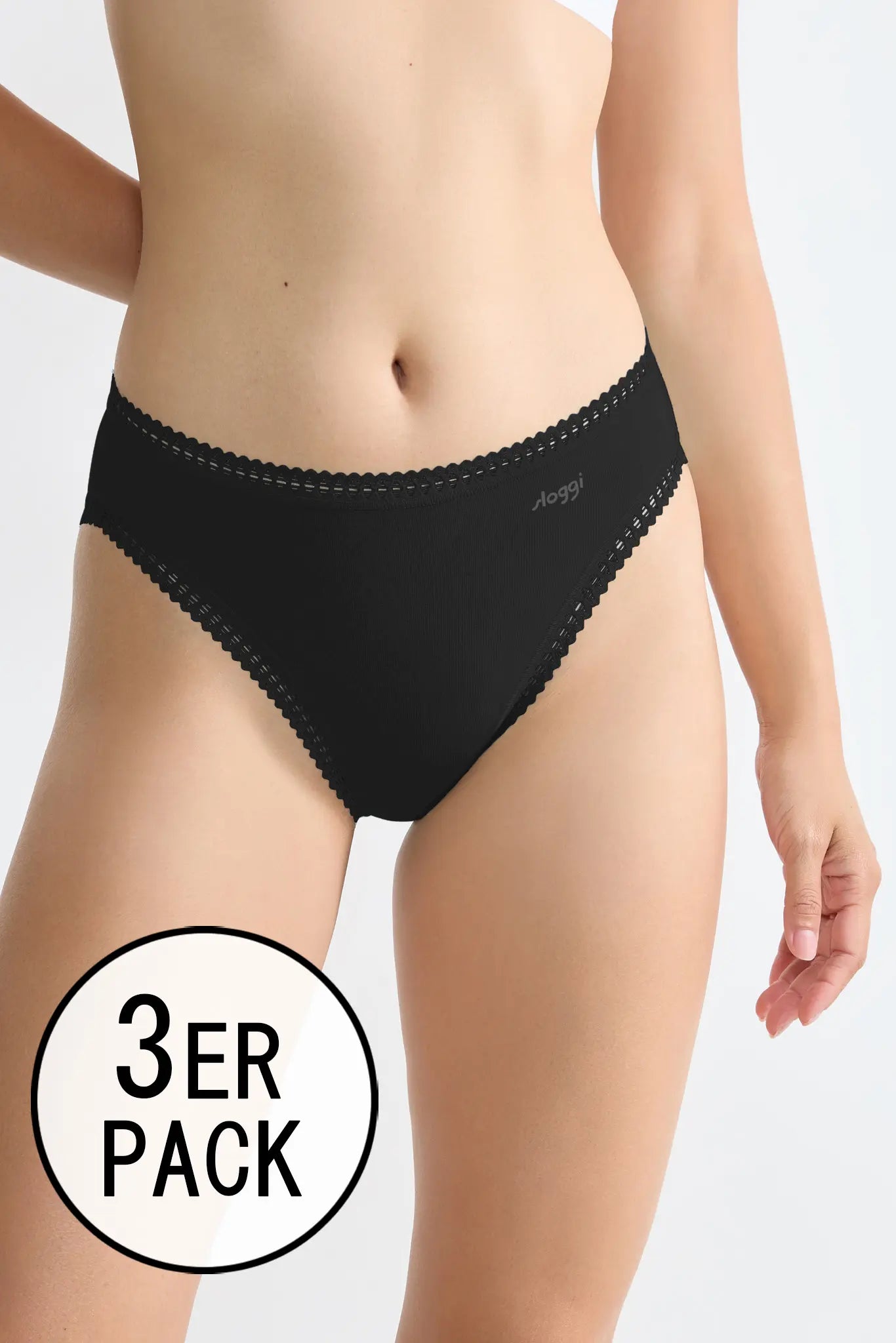 High Leg Slip aus der Unterwäsche-Serie GO CRUSH von der Marke Sloggi, Farbe: black, Vorderansicht