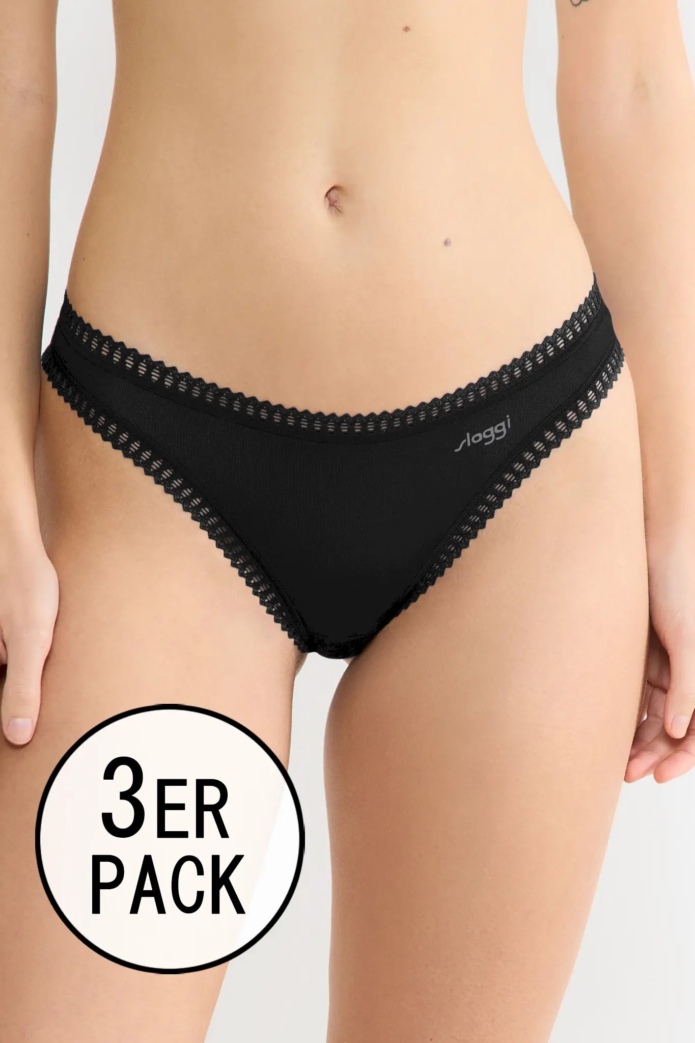 String aus der Unterwäsche-Serie GO CRUSH von der Marke Sloggi, Farbe: black, Vorderansicht