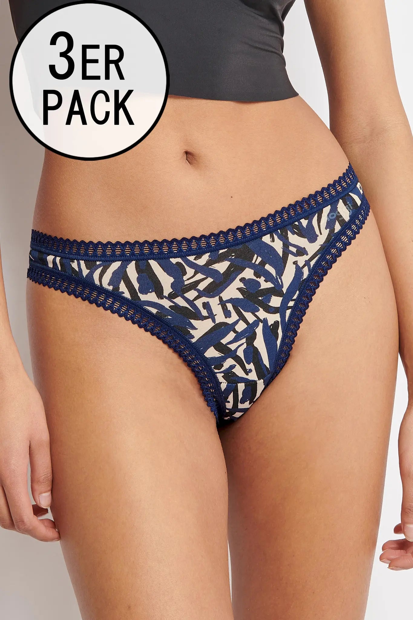 String aus der Unterwäsche-Serie GO CRUSH von der Marke Sloggi, Farbe: blue-dark Combination, Vorderansicht