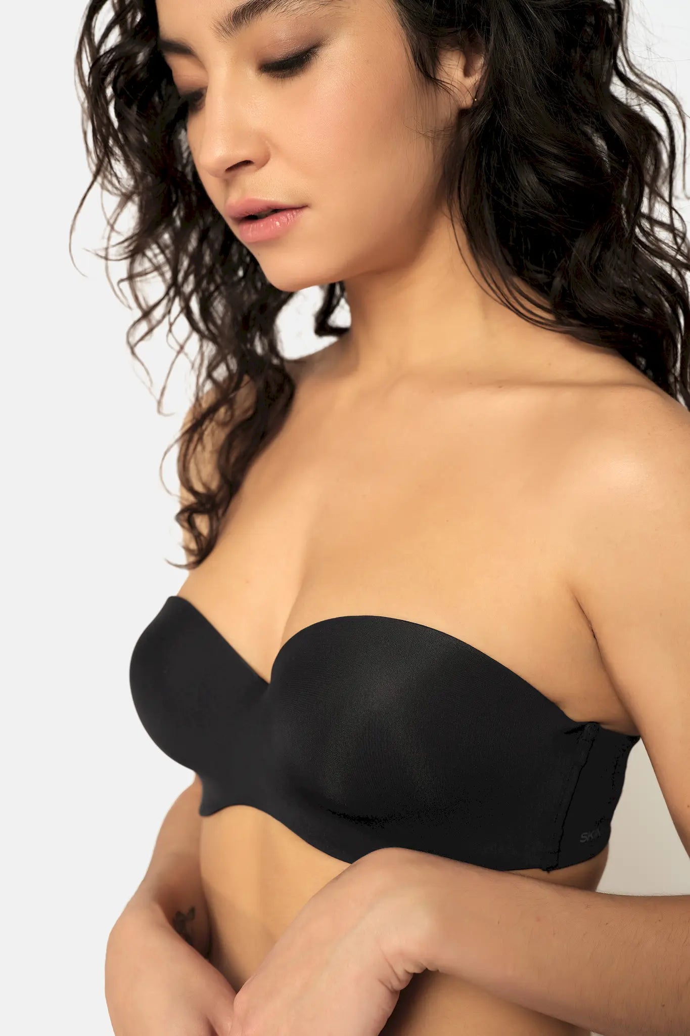 Bandeau-BH aus der Unterwäsche-Serie ADVANTAGE MICRO von der Marke Skiny, Farbe: black, Seitenansicht ohne Träger