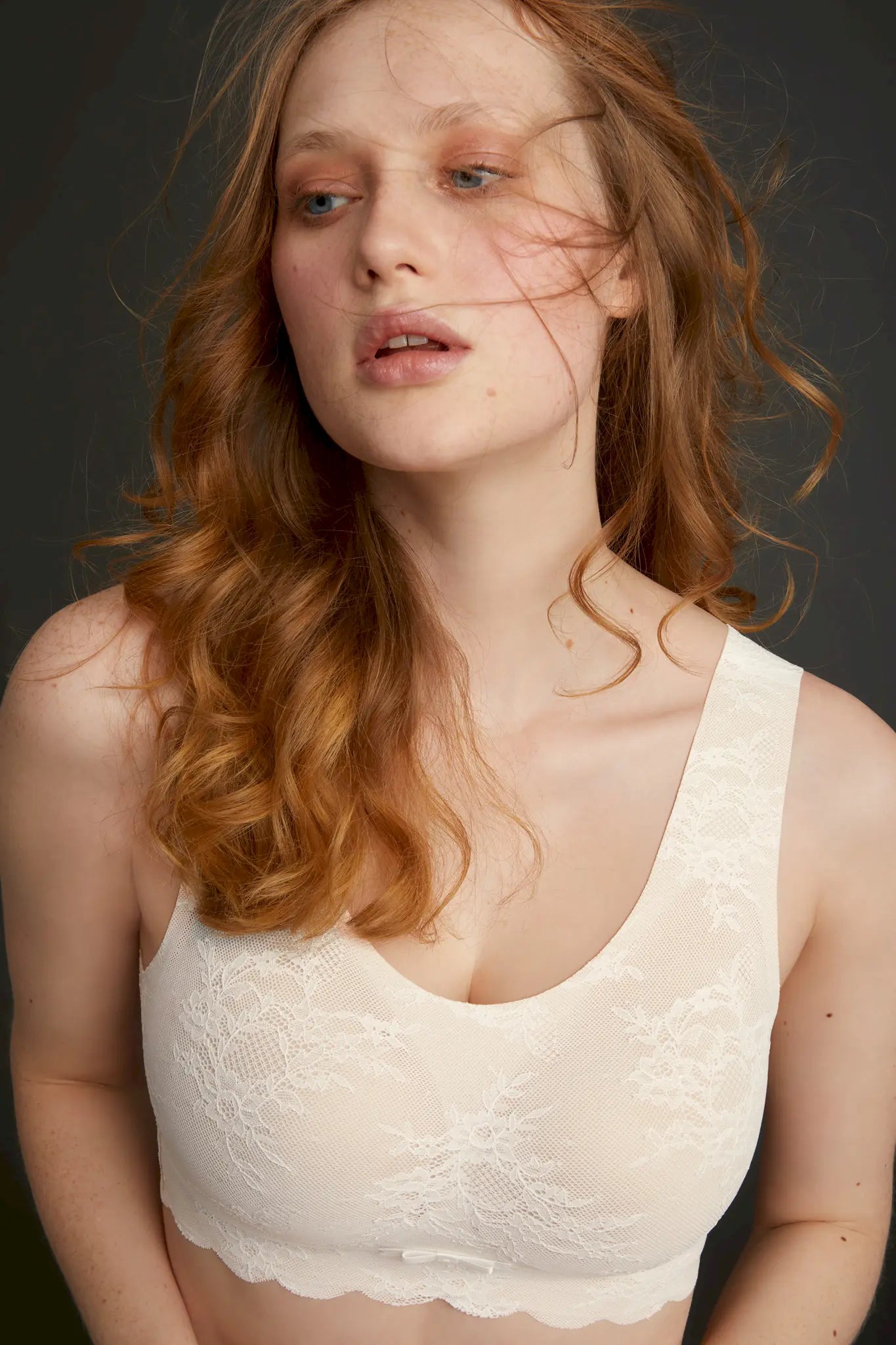Bralette aus der Wäsche-Serie ESSENTIALS LACE von der Marke Anita, Farbe: crystal, Vorderansicht