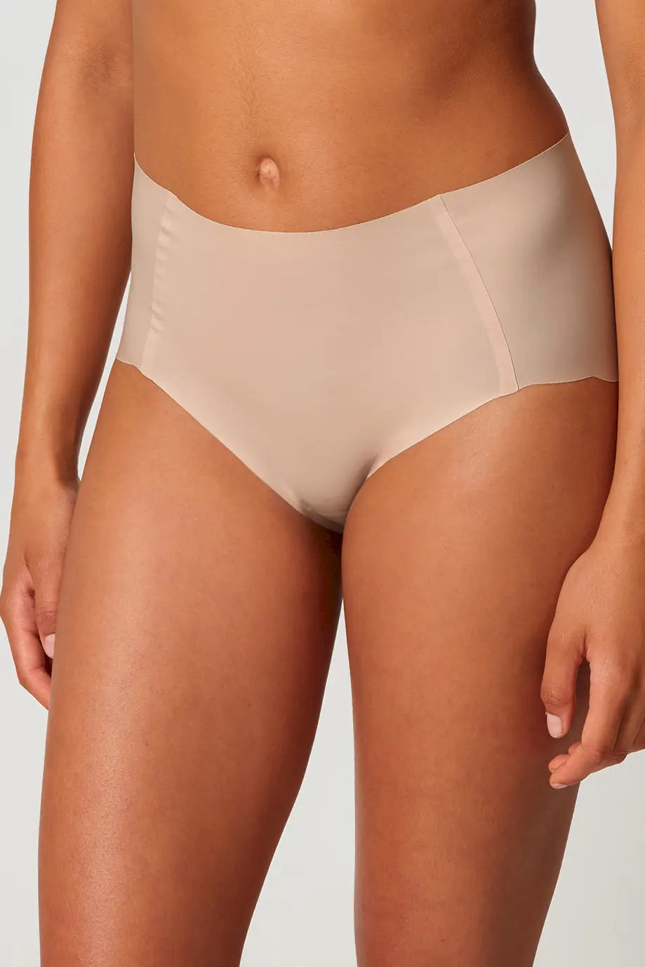 High Waist Slip aus der Wäsche-Serie SENSATION von der Marke Skiny, Farbe: beige, Seitenansicht
