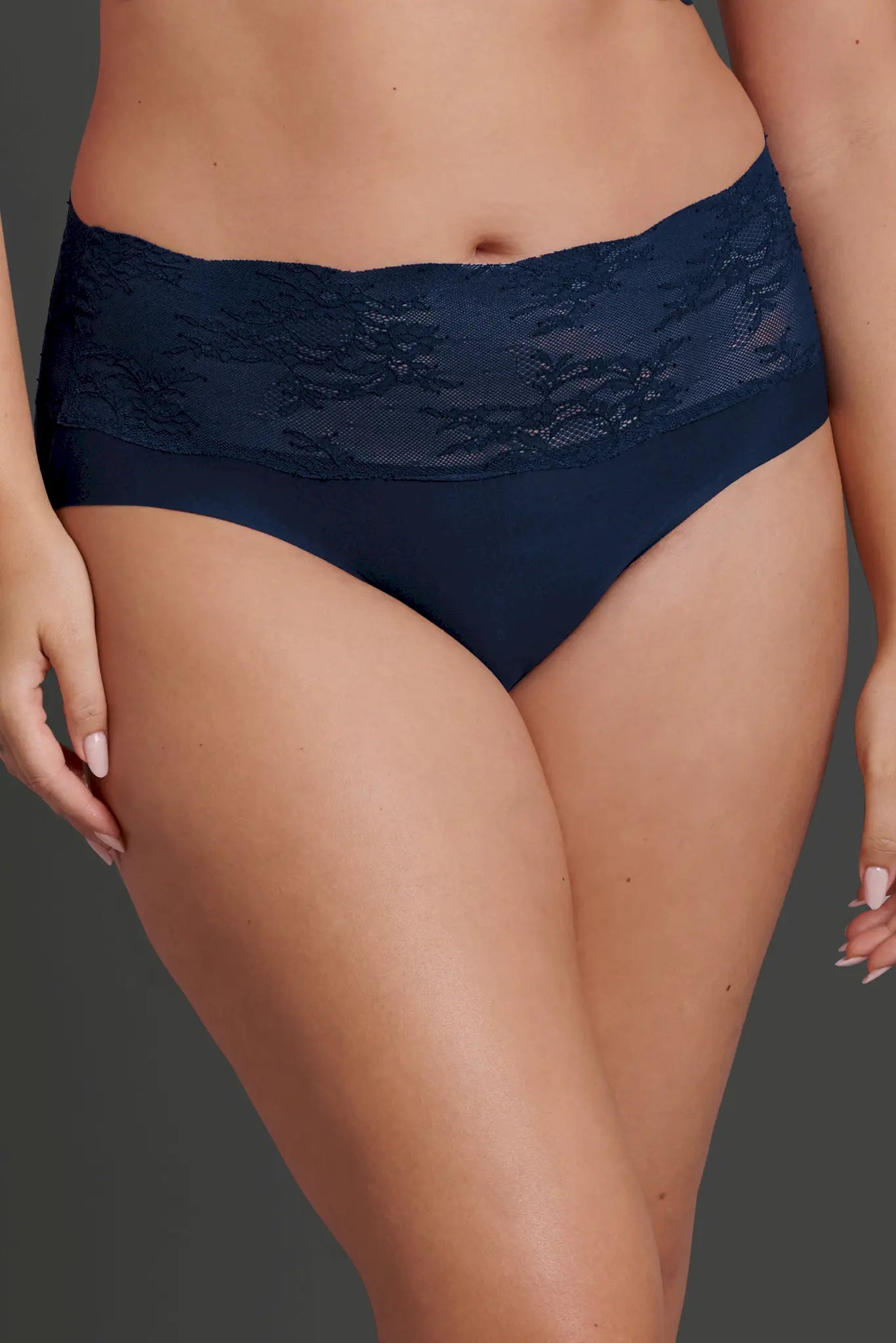 Taillenslip aus der Wäsche-Serie ESSENTIALS LACE von der Marke Anita, Farbe: maritim blue, Vorderansicht