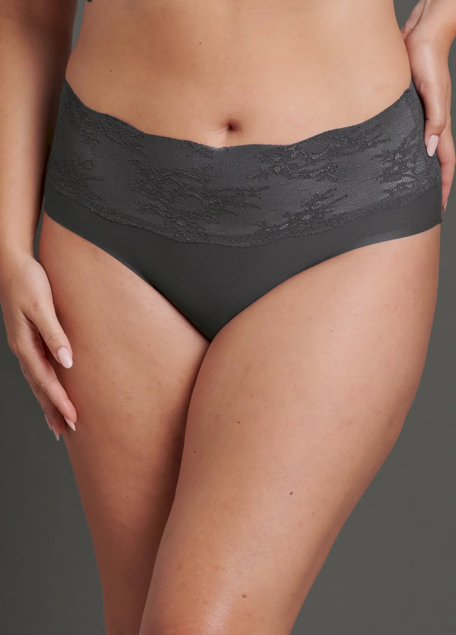 Taillenslip aus der Wäsche-Serie ESSENTIALS LACE von der Marke Anita, Farbe: anthrazit, Vorderansicht