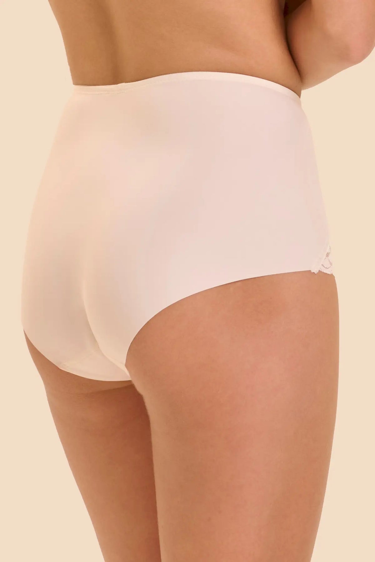 Miederslip für Damen aus der Wäsche-Serie SUBTILE von der Marke Simone Perele, Farbe: naturel, Rückansicht