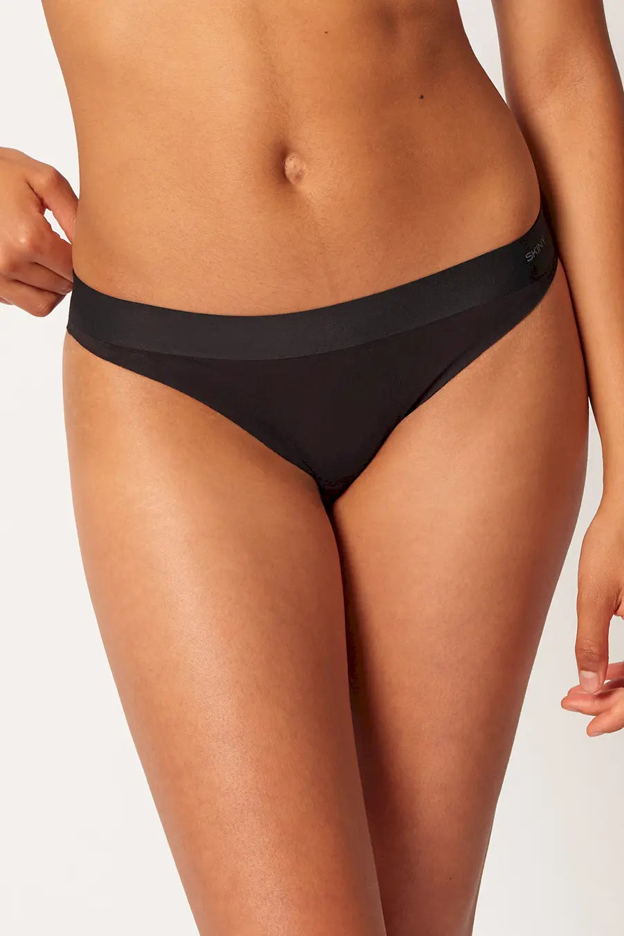 Rio Slip aus der Wohlfühlwäsche-Serie SMARTOUCH von der Marke Skiny, Farbe: black, Vorderansicht
