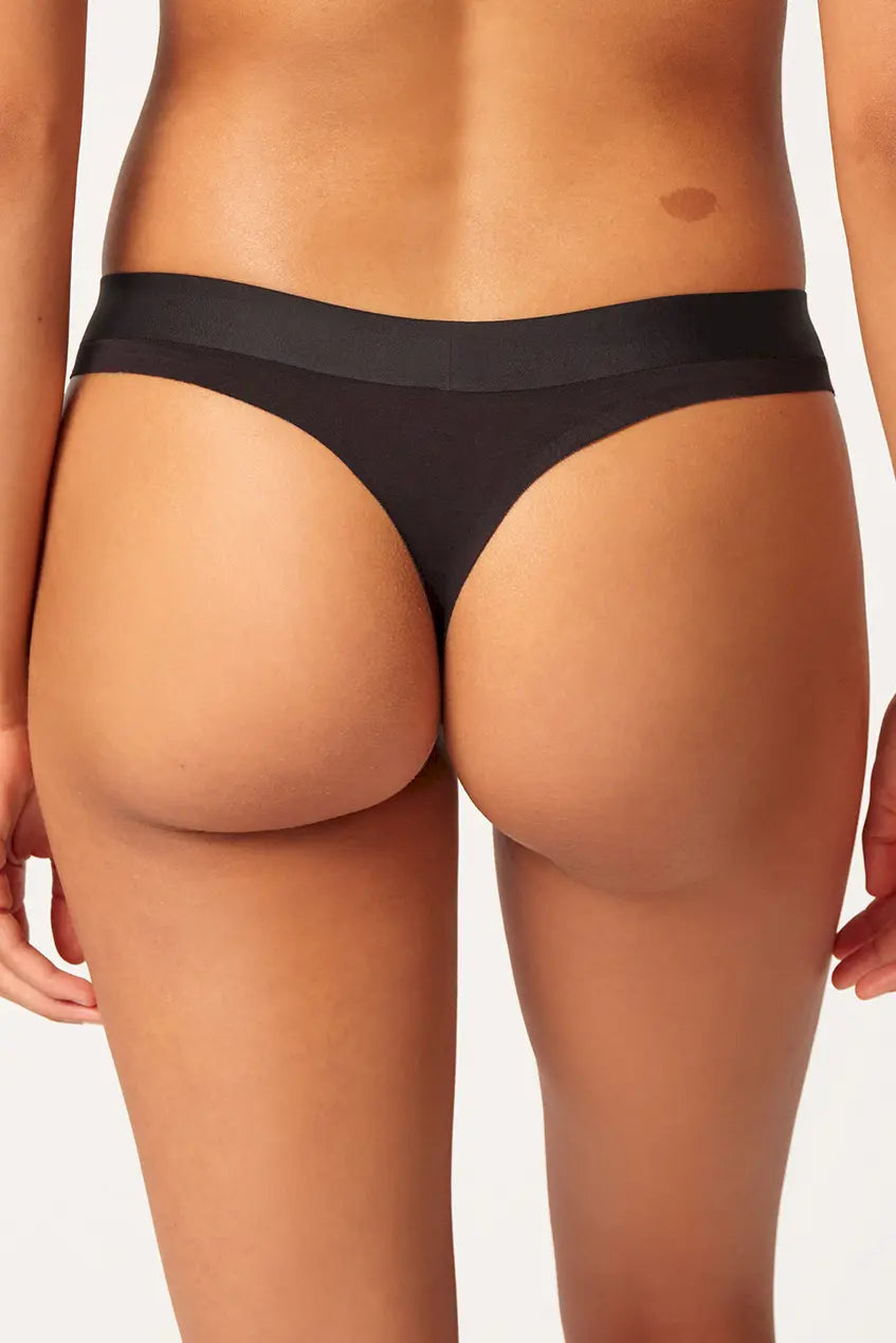 String aus der Wohlfühlwäsche-Serie SMARTOUCH von der Marke Skiny, Farbe: black, Rückansicht