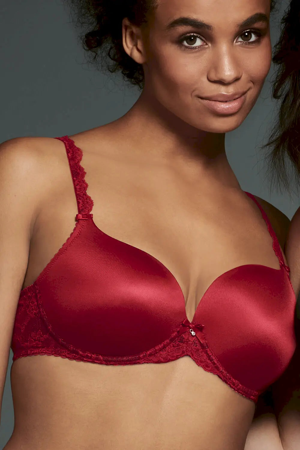 Bügel BH mit Schale aus der Dessous-Serie BOBETTE von der Marke Rosa Faia, Farbe: rubin, Seitenansicht