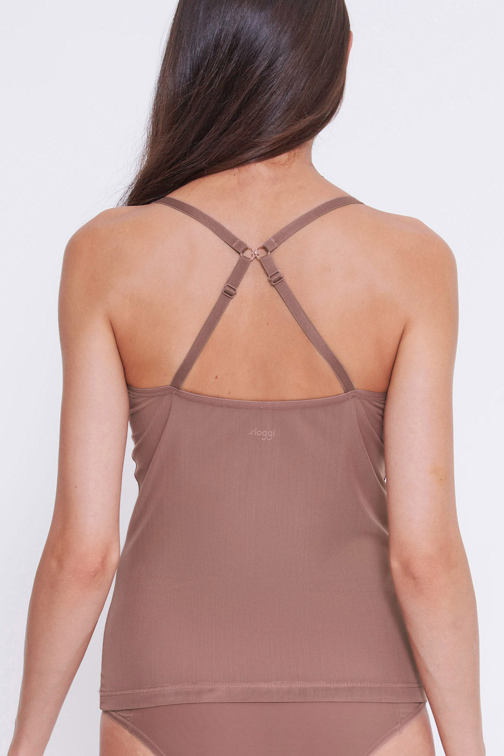 Shirt aus der Frauenunterwäsche-Serie SOFT ADAPT von der Marke Sloggi, Farbe: cacao, Rückansicht Kreuzträger