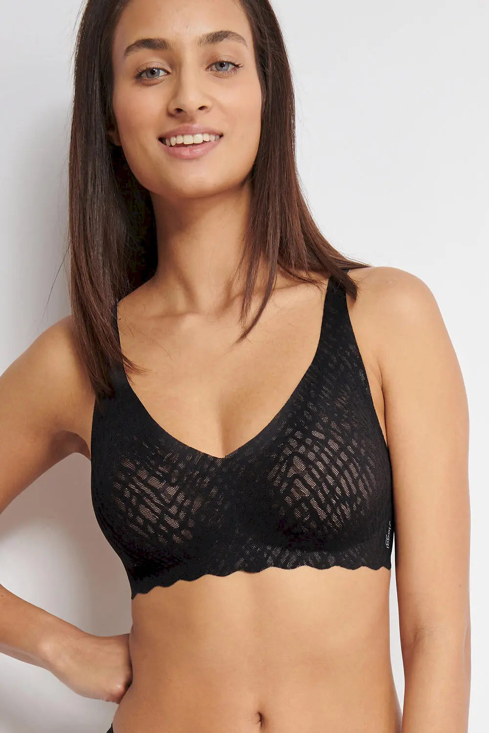 Soft BH aus der romantischen Bodywear-Serie ZERO FEEL BLISS von der Marke Sloggi, Farbe: black, Vorderansicht