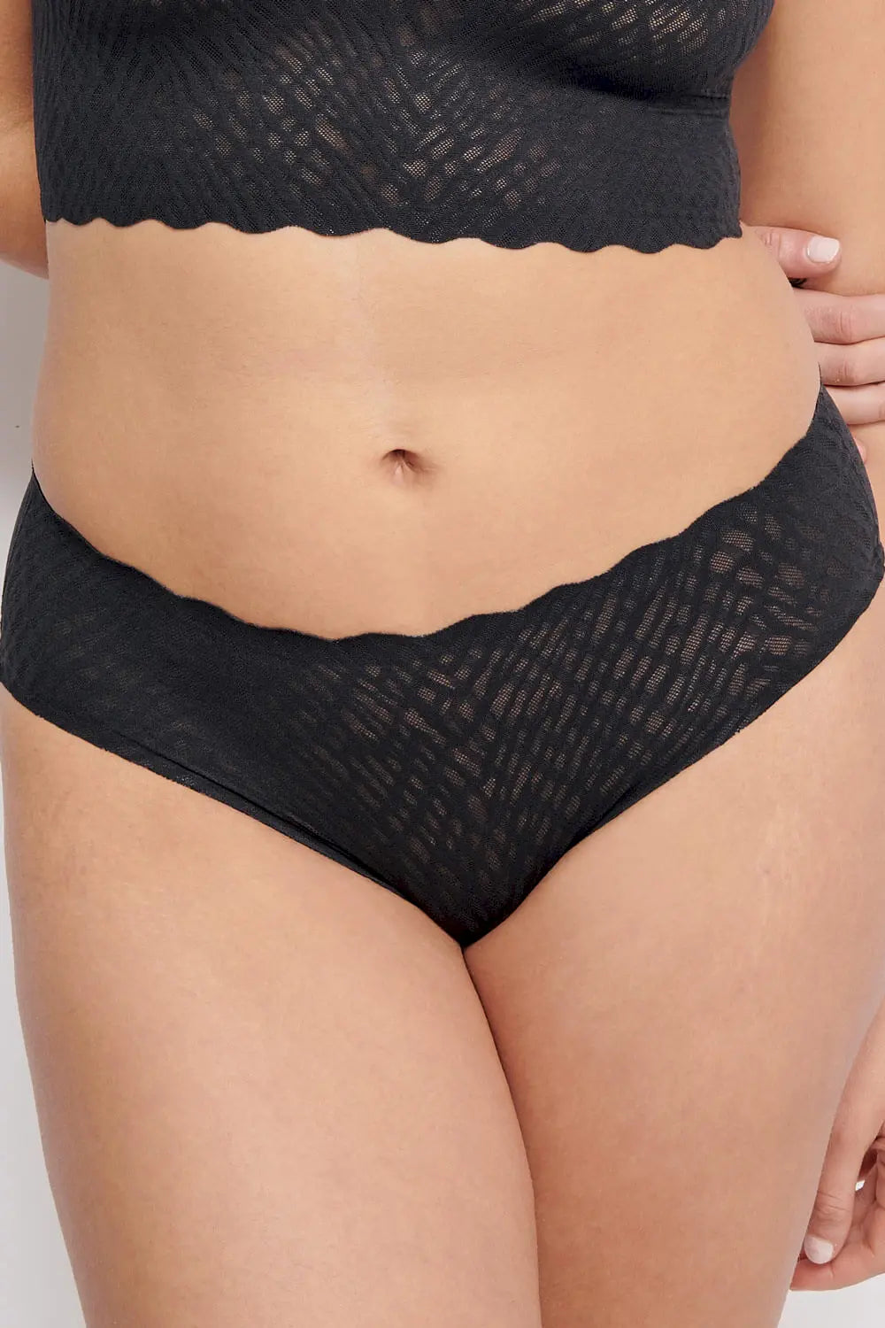 Hipster aus der romantischen Bodywear-Serie ZERO FEEL BLISS von der Marke Sloggi, Farbe: black, Vorderansicht
