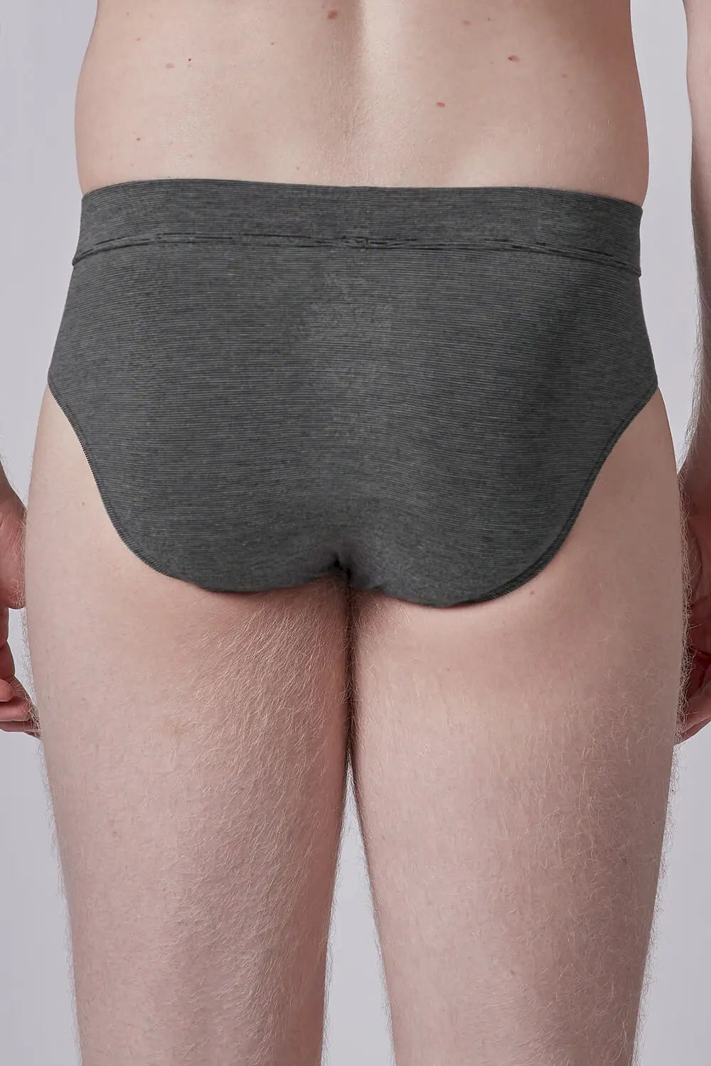Brasil Slip aus der Unterwäsche-Serie COOLING DELUXE von der Marke Skiny men, Farbe: black stripes, Rückansicht