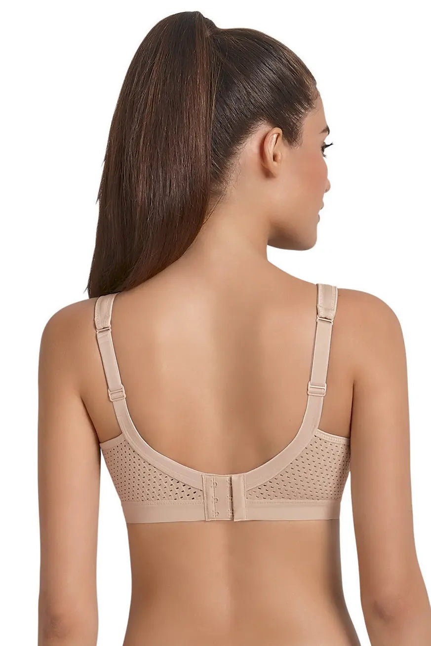 Sport BH aus der Sportwäsche-Serie MOMENTUM von der Marke Anita active, Farbe: desert, Rückansicht