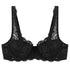Halbschalen BH mit Einlage aus der Dessous-Serie AMOURETTE 300 von der Marke Triumph, Farbe: black, Produktfoto