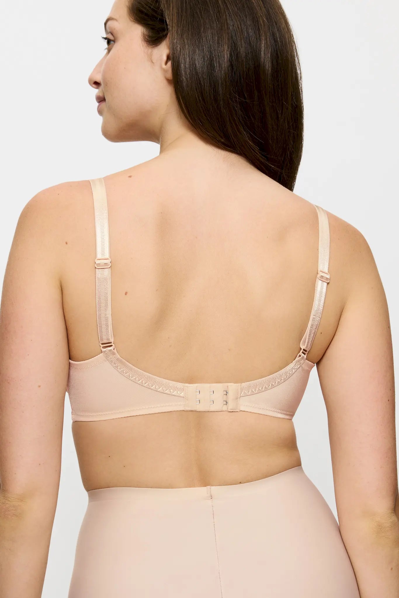 Minimizer BH aus der Unterwäsche-Serie URBAN MINIMIZER von der Marke Triumph, Farbe: nude beige, Rückansicht