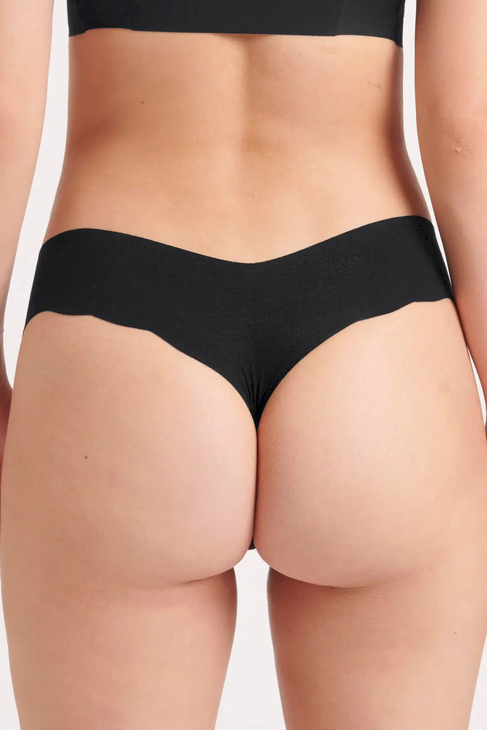 Hipstring im 2er Pack aus der Unterwäsche-Serie ZERO MODAL 2.0von der Marke Sloggi, Farbe: black, Rückansicht