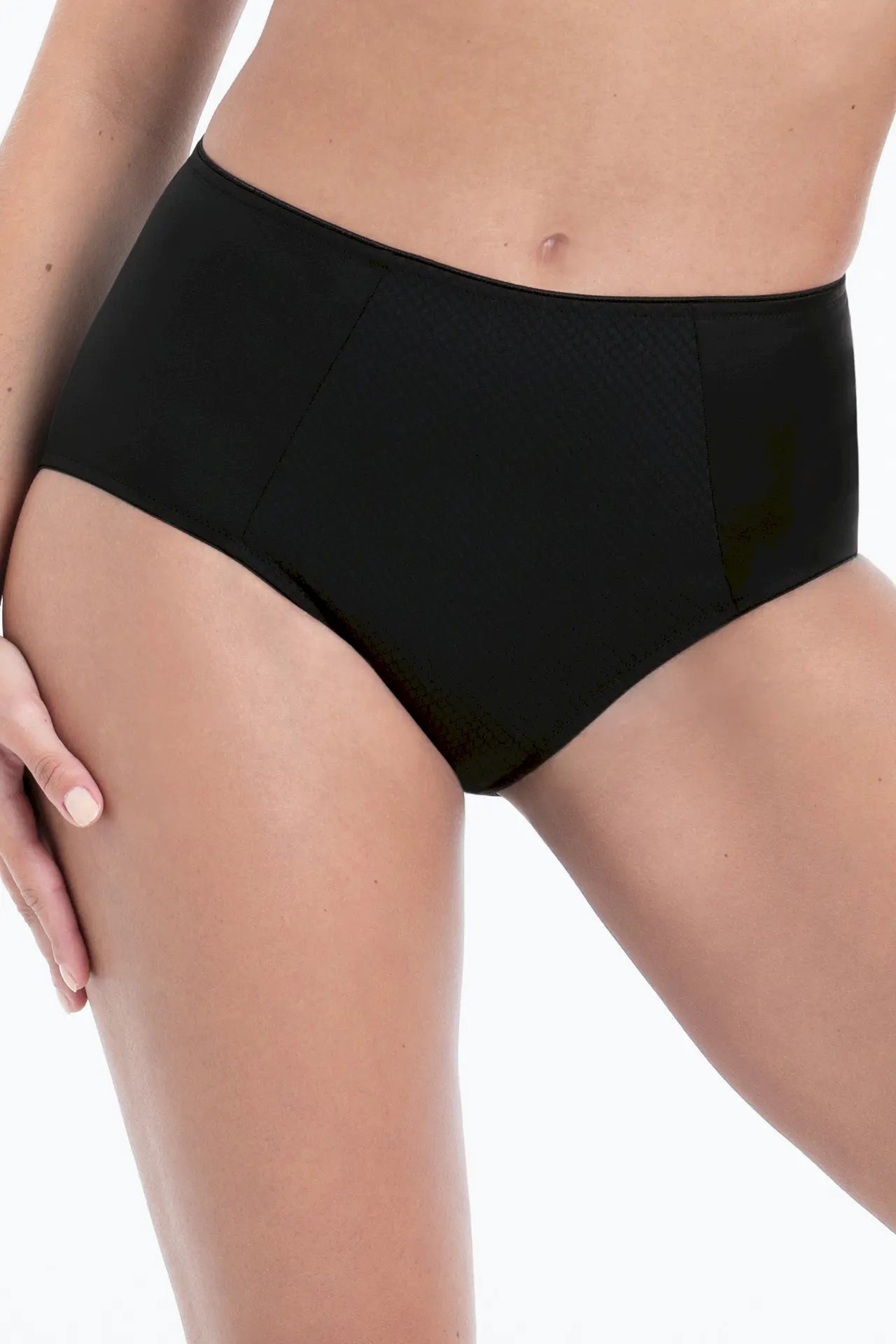 Taillenslip+ aus der Unterwäsche-Serie LENI von der Marke Anita, Farbe: schwarz, Vorderansicht